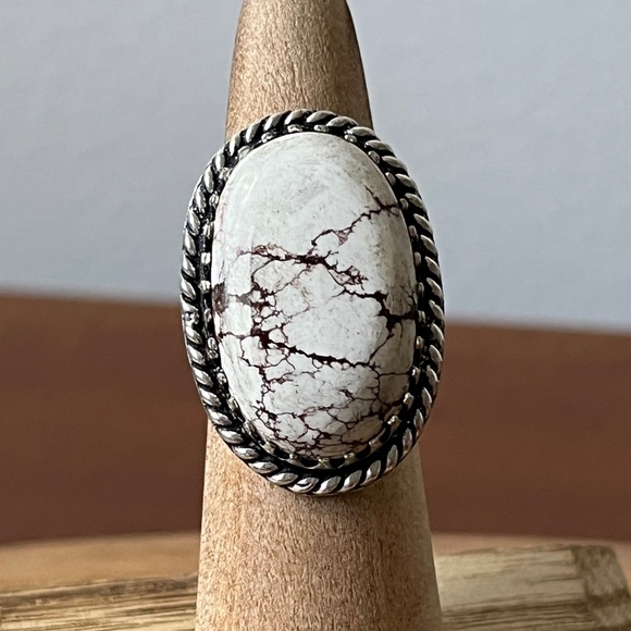 Artisan Jewelry - MAGNESITE GEMSTONE STAMPED 925 SILVER PLATED RING SIZE 5.75